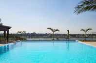 Swimming Pool Holiday Inn Hotel & Suites Cairo Maadi, an IHG Hotel