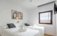 Bedroom 7 limehome Barcelona Carrer de Fontcoberta