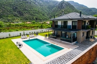 Swimming Pool VILLA SEMI