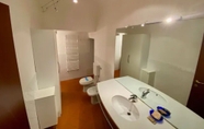 Bilik Mandi dalam Bilik 7 Vinegia Apartment in Firenze