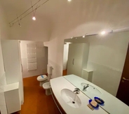 In-room Bathroom 7 Vinegia Apartment in Firenze