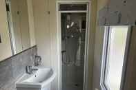 Toilet Kamar Relaxing and Quiet Holiday Cabin, Sleeps 4