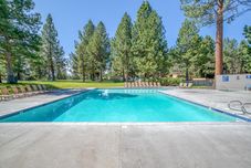 Swimming Pool River Ridge 316b
