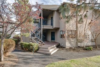 ภายนอกอาคาร 4 River Ridge 322a