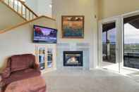 Lobby River Ridge 423a