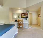 Bedroom 7 River Ridge 423b