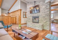 Common Space 7 River Ridge 513b