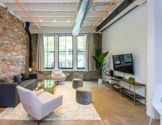 Lobi 2 Inventors' Loft Stay in the Heart of All