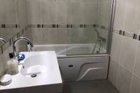 In-room Bathroom Remarkable 2-bed Apartment in a Great Area Nicosia