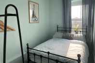 Bedroom Lovely 2-bed Flat in Summerbridge, Harrogate