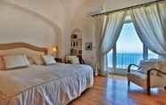 Phòng ngủ 5 Luxury Villa Fiorita - Amazing Terrace Premium Location