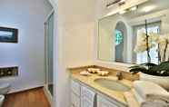 Phòng tắm bên trong 3 Luxury Villa Fiorita - Amazing Terrace Premium Location