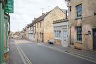 Exterior Unique Cotswold Cottages