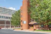 Exterior Charles Hope Apartments Swindon