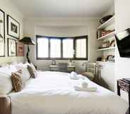 Bedroom 6 Exquisite East Acton Home Close to Shepherds Bush by Underthedoormat