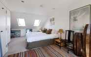 Bedroom 4 Exquisite East Acton Home Close to Shepherds Bush by Underthedoormat