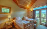Bedroom 6 River Lodge in Plain