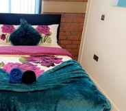 Kamar Tidur 5 Charming 1-bed Apartment in Bradford City Holiday