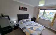Bedroom 5 360 Serviced Accommodations - Swan Path Retreat - 2 Bedroom Apartment