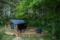 Common Space Cabin In The Woods - 1 Bed - Kilgetty