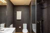 In-room Bathroom Feel Porto Code al Apartment 2 2