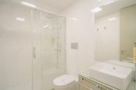 In-room Bathroom Feel Porto Matosinhos Ocean Flat V