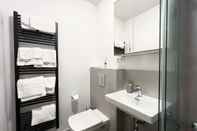 In-room Bathroom Nurban Apartments City 2