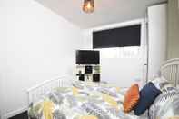 Bedroom Cosy and Modern 2 Bed Family House in Abergele