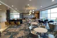 Bar, Cafe and Lounge La Quinta Inn & Suites by Wyndham Denver Parker