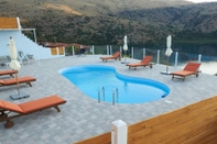 Swimming Pool Best Family Friendly Villa Near Lake Kournas