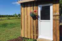 Exterior Double Decker Bus on an Alpaca Farm Sleeps 8