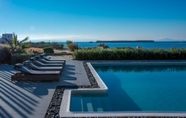 Kolam Renang 6 Aelia Paros Villas De Luxe Villa With Sea View and Swimming Pool Up to 7 Persons