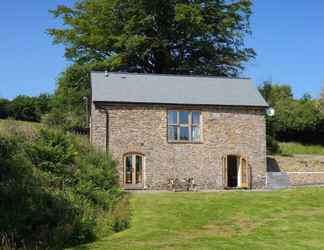 Exterior 2 Paradise Position on Exmoor National Park