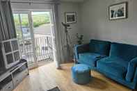 Common Space Castleview Large 3 Bedroom Family House - Glenarm