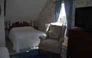 Kamar Tidur 3 The Garrison House Inn