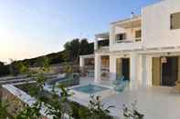 Kolam Renang Ciel Paros Villas Aethra