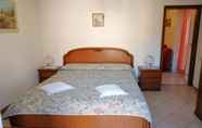 Bedroom 6 Casa Vincenza 5 km From Dolceacqua