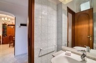 In-room Bathroom Casa Vincenza 5 km From Dolceacqua