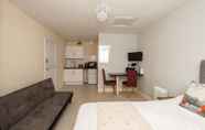 Phòng ngủ 6 Newly Refurbished Studio, 20 Mins to London Bridge