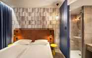 Bedroom 3 H2 Hotel Mainz
