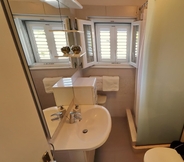 In-room Bathroom 2 Villa Ivana - Three-bedroom Villa With Private Pool ID Direct Booker 986