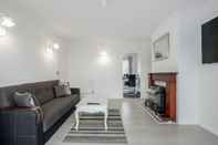 Common Space TMS Lovely 3 Bed House-tilbury-free Parking