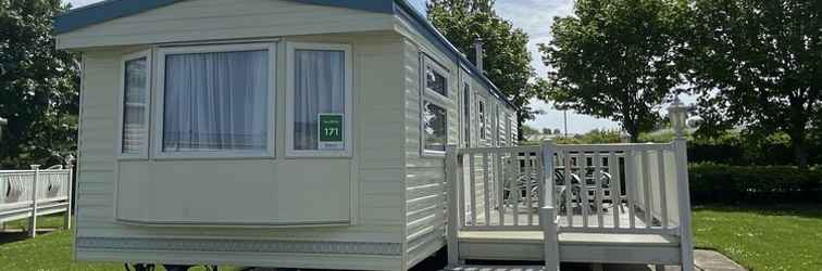 Exterior Inviting 3-bed Static Caravan Butlin's Skegness