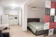 Kamar Tidur Meteor Flat Studio With Open Space