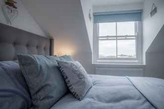 Bedroom 4 Ramsey Apartment - 2 Bedroom - Tenby