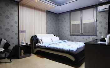 Kamar Tidur 4 Gwangju Sinandong One Motel