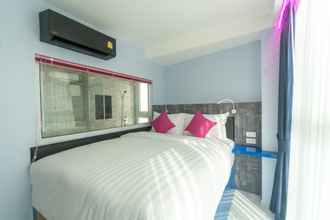 Kamar Tidur 4 Spark Hotel