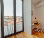 Kamar Tidur 5 Courtyard Oporto Design Apartment G