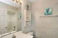 In-room Bathroom Sea Cliff D-23 Capture The Cape by Pristine Properties