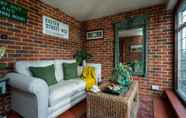 ล็อบบี้ 5 Rydon Court - Luxury Family Home With Extensive Views Over Exeter Golf Course